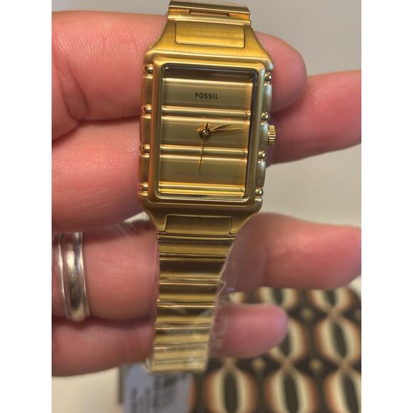 Fossil Raquel ES5389 — All-Gold Tone, 23 mm Rectangular - Picture 6 of 17